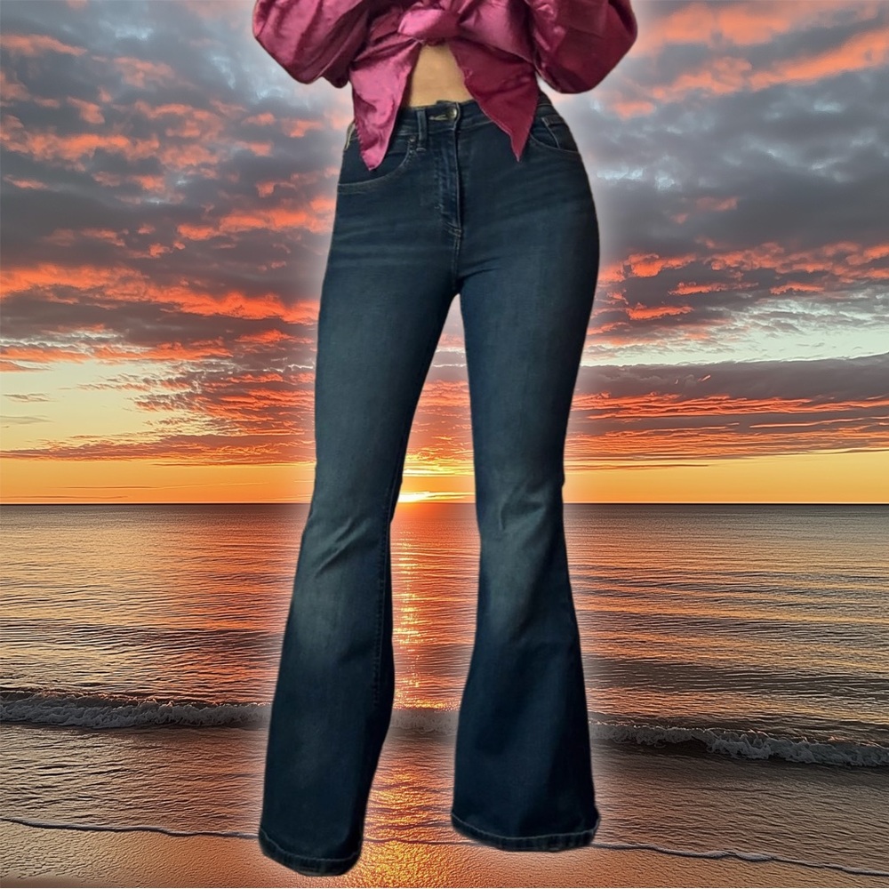 Lee High-Rise Ever Fit Flare Jeans